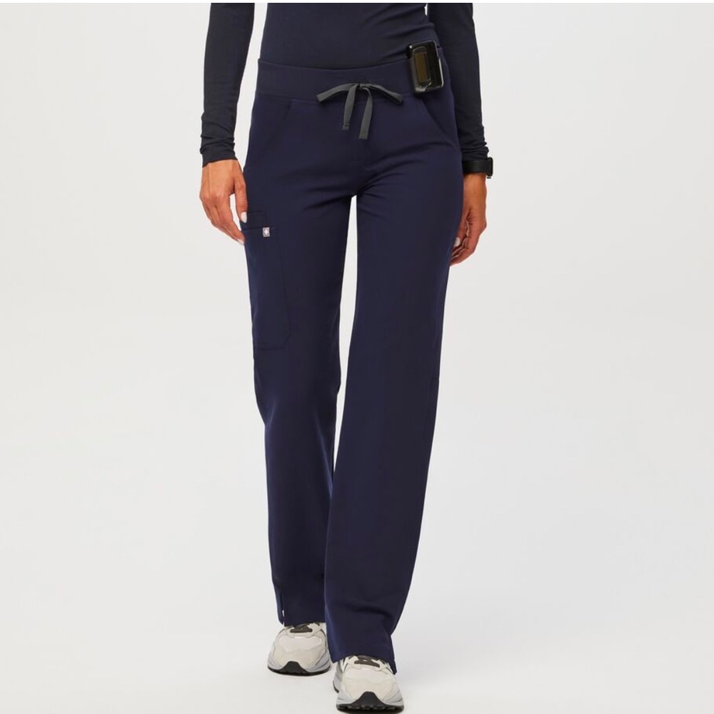 Figs Kade Cargo Scrub Pants